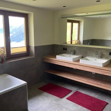 Gospodarstwo agroturystyczne Himmenhof Tux